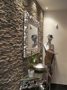 PETRA PRIMICERI, RIVESTIMENTO PIETRA RICOSTRUITA, COLORE GRIGIO FUMO, BAGNO RIVESTIMENTO, PRIMICERI ROMA