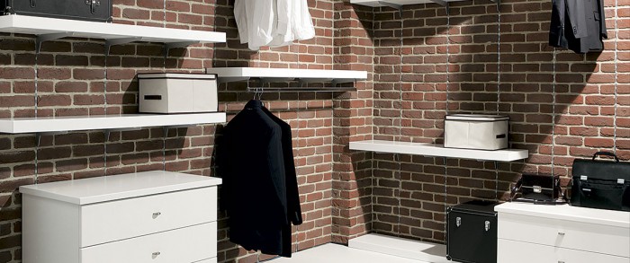 PRIMICERI RIVESTIMENTO MATTONE IN PIETRA RICOSTRUITA COLORE MARRONE CABINA ARMADIO RIVESTIMENTO PRIMICERI ROMA