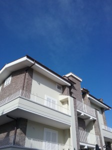 Facciata rivestita in Petra grigiofumo Primiceri