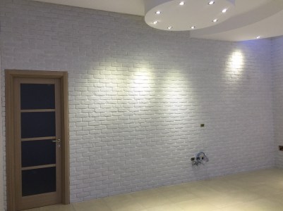 Notare il rilievo che dona la luce