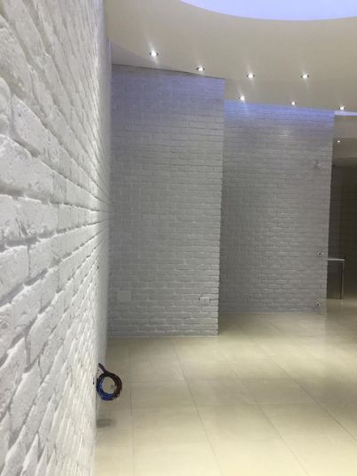 mattone bianco prospettiva