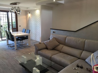 Soggiorno elegantissimo mattoni