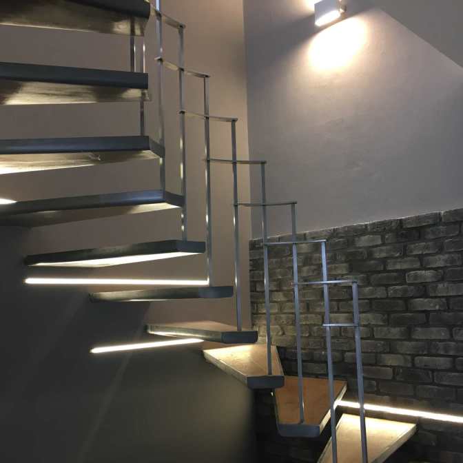 Mattone grigio, stonalizzato