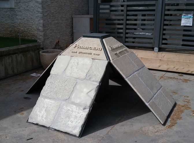 Espositore esterno Vecchio Basolato