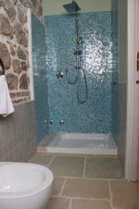 PAVIMENTI PER ALBERGHI, PAVIMENTI PER AGRITURISMO, PAVIMENTI PARTICOLARI, PAVIMENTI PER STRUTTURE RICETTIVE, PAVIMENTI PER ESTERNI, PAVIMENTI PER ESTERNO, PAVIMENTI PIETRA RICOMPOSTA, PAVIMENTI PER AGRITURISMO, PIETRA RICOSTRUITA PRIMICERI, VECCHIO BASOLATO, PRIMICERI, CHIANCA, ALBERGHI, PAVIMENTI PER AGRITURISMO