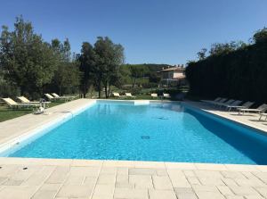 PAVIMENTI PER ALBERGHI, PAVIMENTI PER AGRITURISMO, PAVIMENTI PARTICOLARI, PAVIMENTI PER STRUTTURE RICETTIVE, PAVIMENTI PER ESTERNI, PAVIMENTI PER ESTERNO, PAVIMENTI PIETRA RICOMPOSTA, PIETRA RICOSTRUITA PRIMICERI, VECCHIO BASOLATO, PRIMICERI, CHIANCA, ALBERGHI, PAVIMENTI PER AGRITURISMO, PAVIMENTI CENTRI BENESSERE, PAVIMENTO CENTRO BENESSERE, PAVIMENTI PER PISCINE