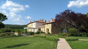 PAVIMENTI PER ALBERGHI, PAVIMENTI PER AGRITURISMO, PAVIMENTI PARTICOLARI, PAVIMENTI PER STRUTTURE RICETTIVE, PAVIMENTI PER ESTERNI, PAVIMENTI PER ESTERNO, PAVIMENTI PIETRA RICOMPOSTA, PIETRA RICOSTRUITA PRIMICERI, VECCHIO BASOLATO, PRIMICERI, CHIANCA, ALBERGHI, PAVIMENTI PER AGRITURISMO, PAVIMENTI CENTRI BENESSERE, PAVIMENTO CENTRO BENESSERE, PAVIMENTI PER PISCINE