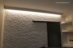 Parete a mattoni, Mattoni a vista, Listelli finta pietra, Listelli in pietra ricostruita, mattoni pietra ricostruita, mattoncini, parete a mattoncini, soggiorno a mattoncini, parete tv con mattoncini, mattoni antichi, mattoni antichizzati, posa in opera pietra ricostruita roma, prezzi pietra ricostruita, pietra ricostruita ecologica, pietra ricostruita anallergica, mattoni ecologici, mattoni anallergici, mattoni colorati, mattoni bianchi, listelli bianchi